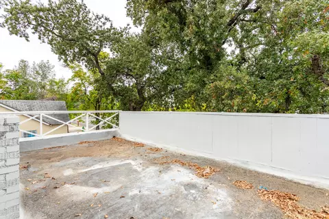 Exterior - 10251027 Parkview Ave, Redding, CA 96001 photo 3 of 11
