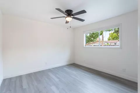 Bedroom - 10251027 Parkview Ave, Redding, CA 96001 photo 10 of 12