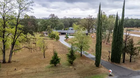 11341 Old Oregon Trl, Redding, CA 96003 photo 41