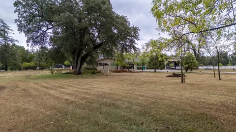 11341 Old Oregon Trl, Redding, CA 96003 photo 25