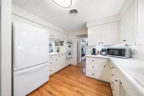 925 Hallmark Dr, Redding, CA 96001 photo 9