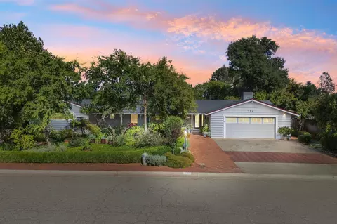 925 Hallmark Dr, Redding, CA 96001