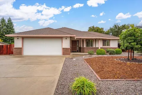 4343 Blazingwood Dr, Redding, CA 96001