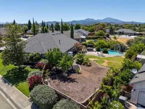 View/Area - 2120 Tradition Way, Redding, CA 96001 photo 4 of 4