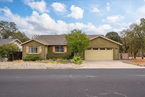 19572 Covington Mill Dr, Cottonwood, CA 96022