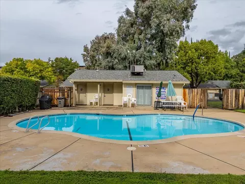 1818 Del Mar Ave, Redding, CA 96003 photo 3