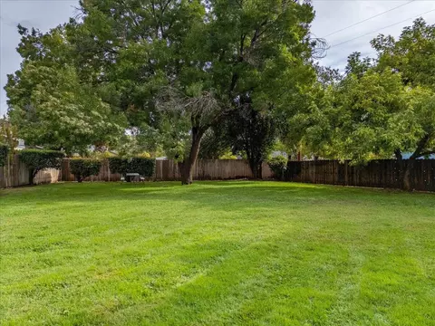 1818 Del Mar Ave, Redding, CA 96003 photo 23