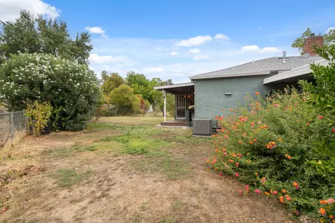 2056 Canal Dr, Redding, CA 96001 photo 30