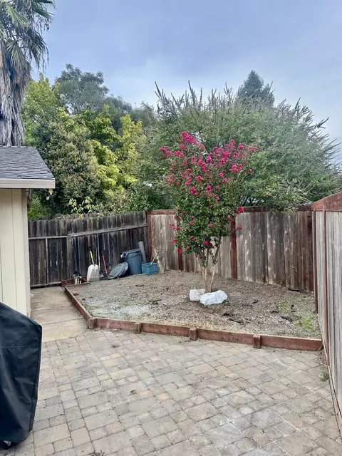 855 Jefferson Ct, Redding, CA 96002 photo 11