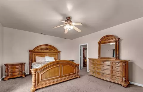 Bedroom - 19600 Sunshine Dr, Red Bluff, CA 96080 photo 1 of 7