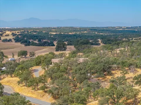View/Area - 19600 Sunshine Dr, Red Bluff, CA 96080 photo 3 of 6
