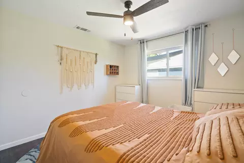 Bedroom - 2041 Jupiter Ter, Redding, CA 96002 photo 3 of 6