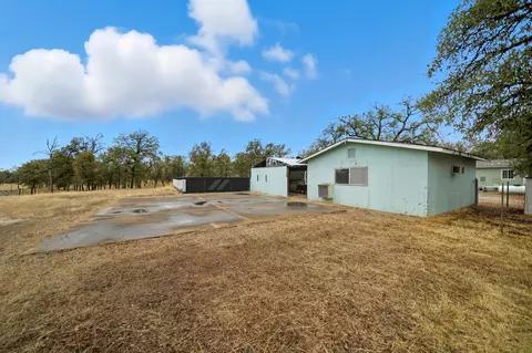 Exterior - 11577 Palo Duro Rd, Redding, CA 96003 photo 16 of 21