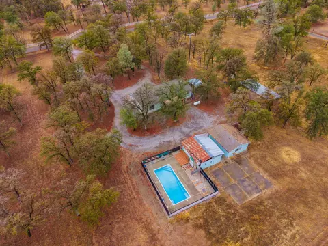 View/Area - 11577 Palo Duro Rd, Redding, CA 96003 photo 4 of 18