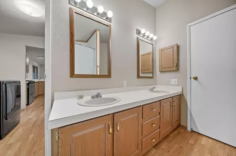 Bath - 11577 Palo Duro Rd, Redding, CA 96003 photo 1 of 3