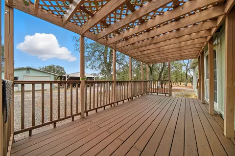 Exterior - 11577 Palo Duro Rd, Redding, CA 96003 photo 8 of 21