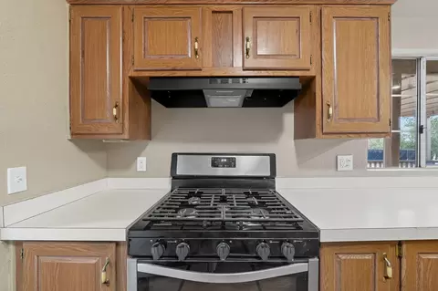 Kitchen - 11577 Palo Duro Rd, Redding, CA 96003 photo 4 of 5
