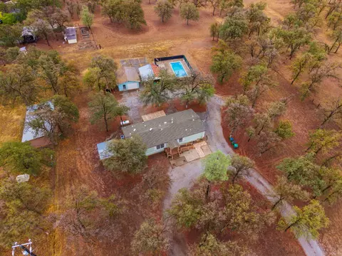 View/Area - 11577 Palo Duro Rd, Redding, CA 96003 photo 13 of 18