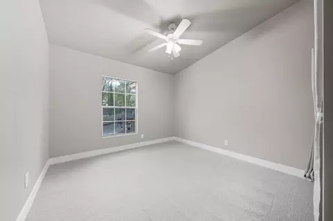 Bedroom - 11577 Palo Duro Rd, Redding, CA 96003 photo 4 of 6
