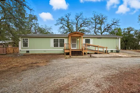 11577 Palo Duro Rd, Redding, CA 96003