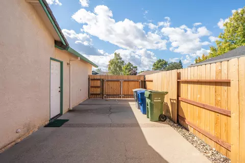 Exterior - 4453 Rose Terrace Dr, Redding, CA 96001 photo 18 of 21