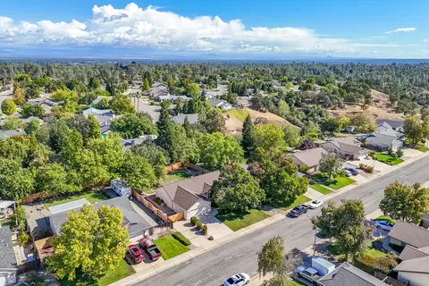 View/Area - 4453 Rose Terrace Dr, Redding, CA 96001 photo 3 of 8
