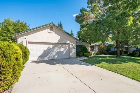 Exterior - 4453 Rose Terrace Dr, Redding, CA 96001 photo 7 of 21