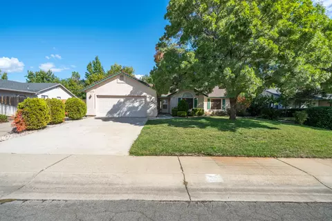Exterior - 4453 Rose Terrace Dr, Redding, CA 96001 photo 6 of 21