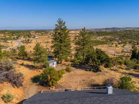 11361 Tanstaafl Ln, Redding, CA 96001 photo 40