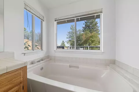 11361 Tanstaafl Ln, Redding, CA 96001 photo 22