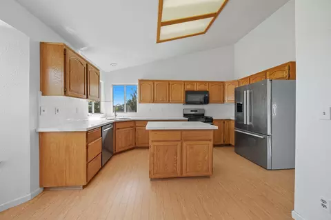 11361 Tanstaafl Ln, Redding, CA 96001 photo 9