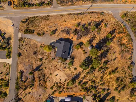 11361 Tanstaafl Ln, Redding, CA 96001 photo 42