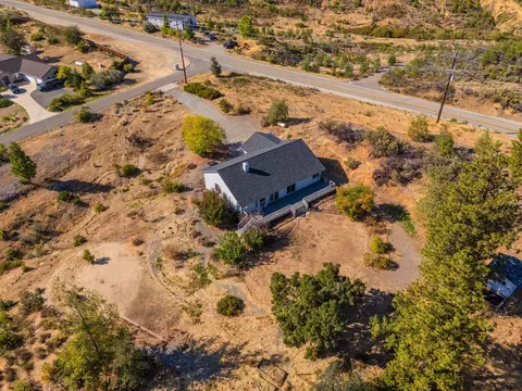 11361 Tanstaafl Ln, Redding, CA 96001 photo 39