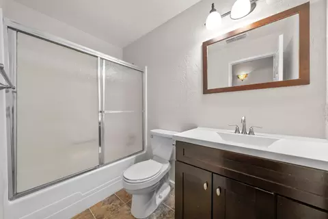 Bath - 2760 Shasta St, Redding, CA 96001 photo 1 of 2