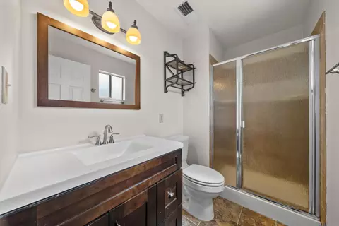 Bath - 2760 Shasta St, Redding, CA 96001 photo 2 of 2