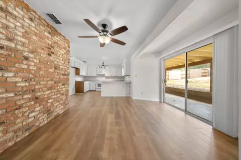 Living - 2760 Shasta St, Redding, CA 96001 photo 1 of 3
