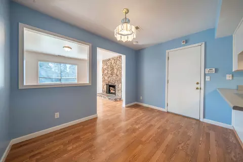 Living - 1153 Ruthie Ln, Redding, CA 96002 photo 1 of 4