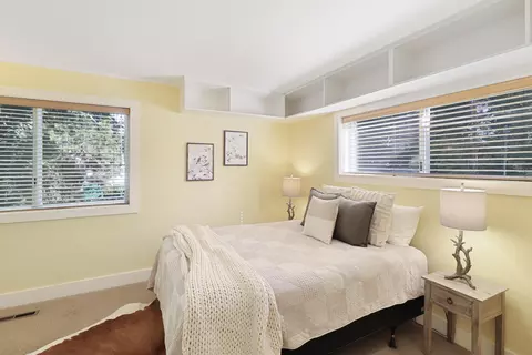 Bedroom - 521 Wetzel Dr, Mccloud, CA 96057 photo 7 of 9