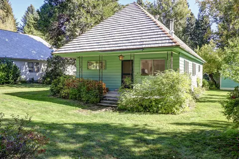 Exterior - 521 Wetzel Dr, Mccloud, CA 96057 photo 7 of 16