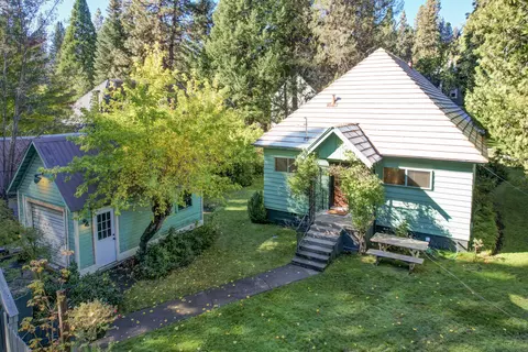 521 Wetzel Dr, Mccloud, CA 96057