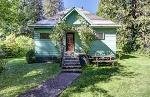 Exterior - 521 Wetzel Dr, Mccloud, CA 96057 photo 2 of 16
