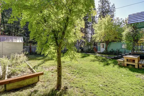 Exterior - 521 Wetzel Dr, Mccloud, CA 96057 photo 6 of 16