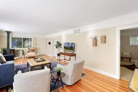 Living - 521 Wetzel Dr, Mccloud, CA 96057 photo 1 of 7