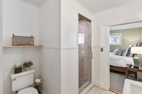 Bath - 521 Wetzel Dr, Mccloud, CA 96057 photo 1 of 4