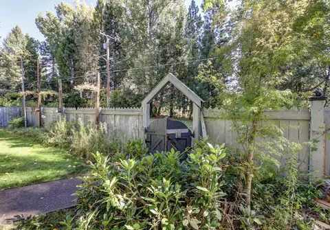 Exterior - 521 Wetzel Dr, Mccloud, CA 96057 photo 8 of 16
