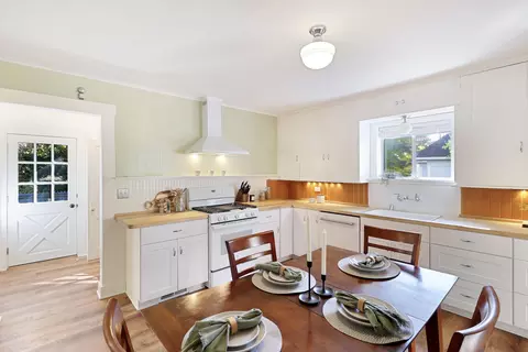 Kitchen - 521 Wetzel Dr, Mccloud, CA 96057 photo 2 of 5