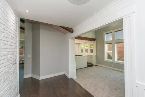 Entry Way - 3475 Oak Haven Ct, Redding, CA 96002 photo 2 of 4