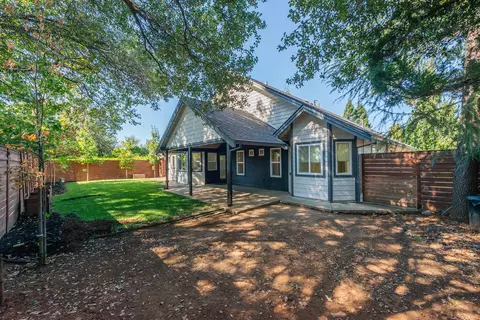 Exterior - 3475 Oak Haven Ct, Redding, CA 96002 photo 12 of 22