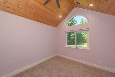 Bedroom - 3475 Oak Haven Ct, Redding, CA 96002 photo 1 of 6