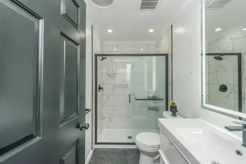 Bath - 3475 Oak Haven Ct, Redding, CA 96002 photo 1 of 5